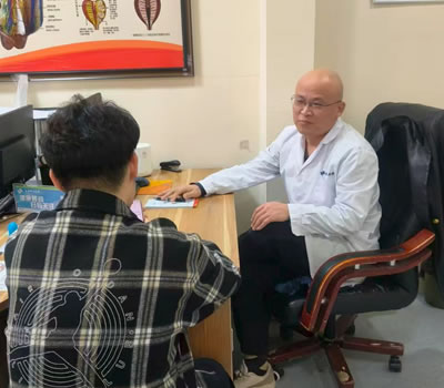 重庆市|男科医师高朋磊：守护男性健康，专业男科诊疗